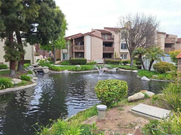 16542 Blackbeard LN #303, Huntington Beach, CA 92649