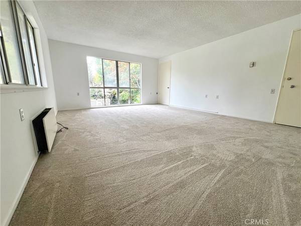 Laguna Woods, CA 92530,61 Calle Cadiz #Q