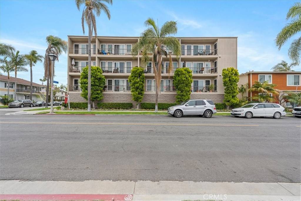 Long Beach, CA 90803,5301 E The Toledo #106