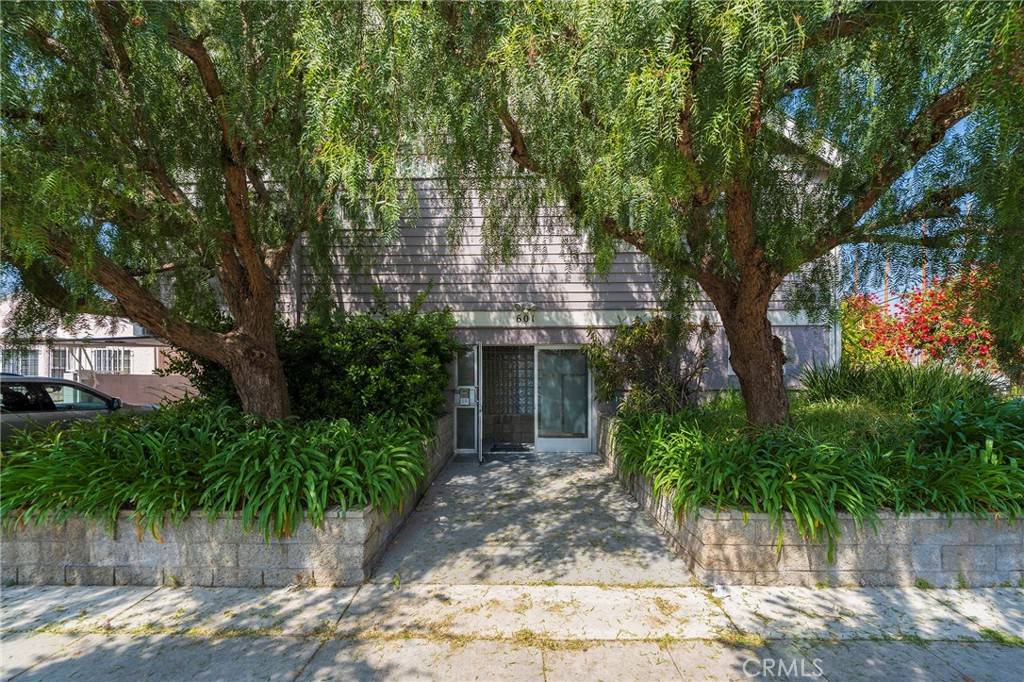 Inglewood, CA 90301,601 S Inglewood AVE #1