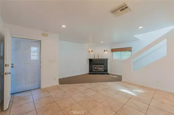 Inglewood, CA 90301,601 S Inglewood AVE #1