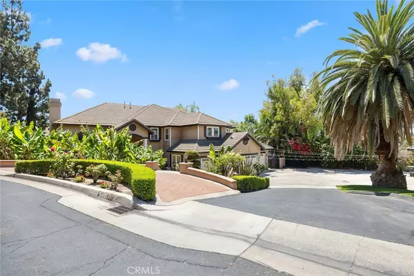 Orange, CA 92869,450 S Estate DR