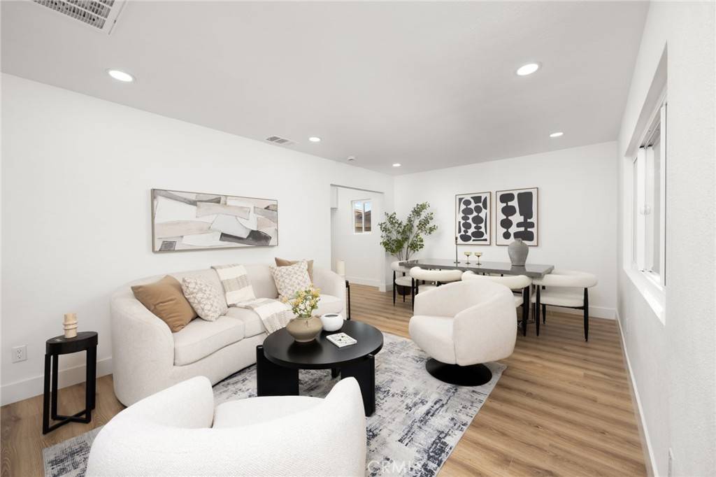 Hawthorne, CA 90250,3332 W 134th ST