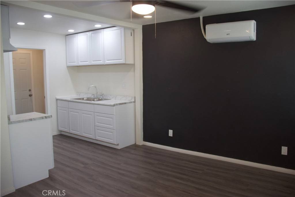 372 55th, Los Angeles, CA 90011