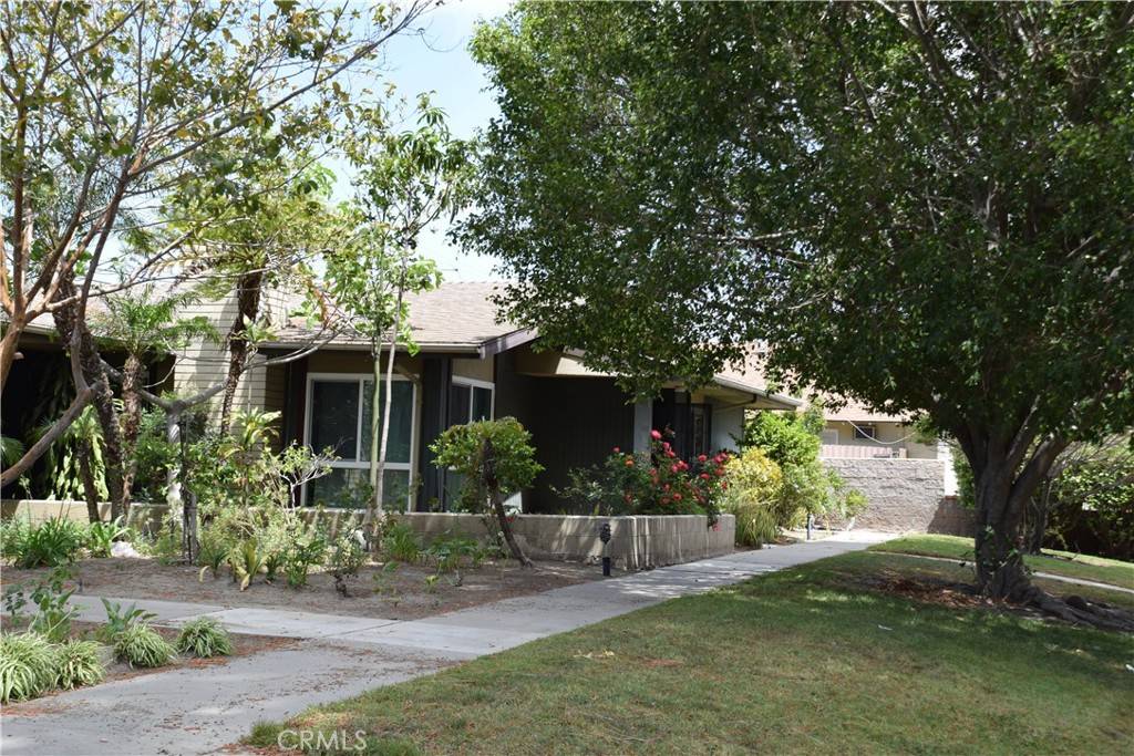 Anaheim, CA 92801,1851 W Glenoaks AVE #A