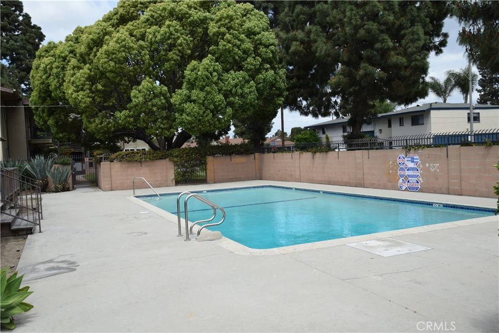 Anaheim, CA 92801,1851 W Glenoaks AVE #A
