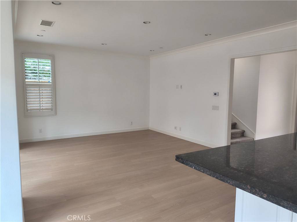 Irvine, CA 92620,203 Holbrook