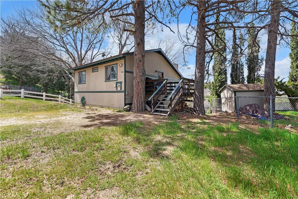Crestline, CA 92325,382 Davos DR