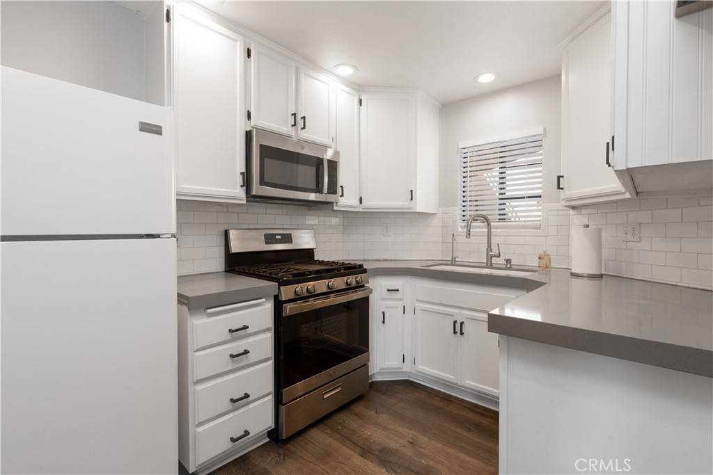 Long Beach, CA 90807,3913 N Virginia RD #207