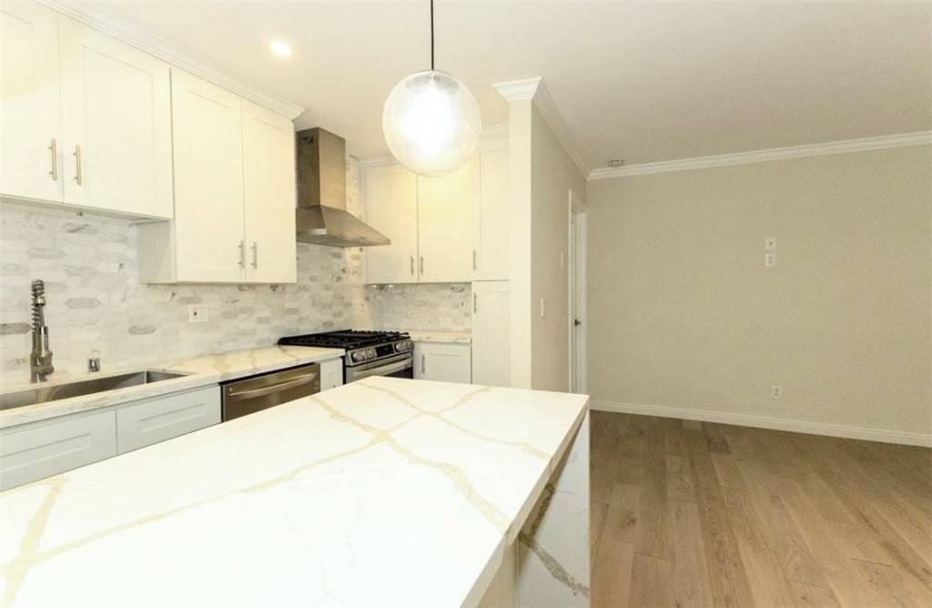 West Hollywood, CA 90069,9005 Cynthia ST #215