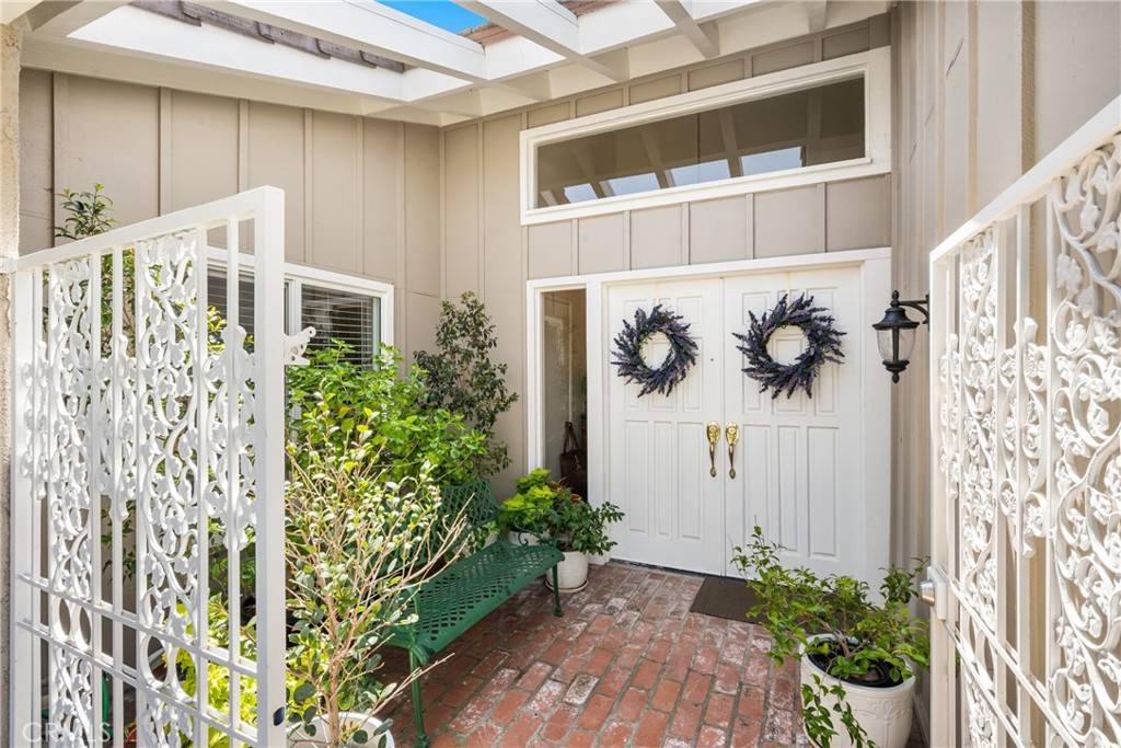Yorba Linda, CA 92887,5333 Via Ramon RD