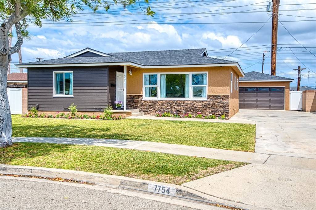 7754 La Casa Way,  Buena Park,  CA 90620