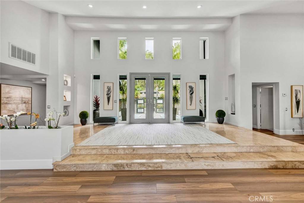 Villa Park, CA 92861,18782 Peppertree DR