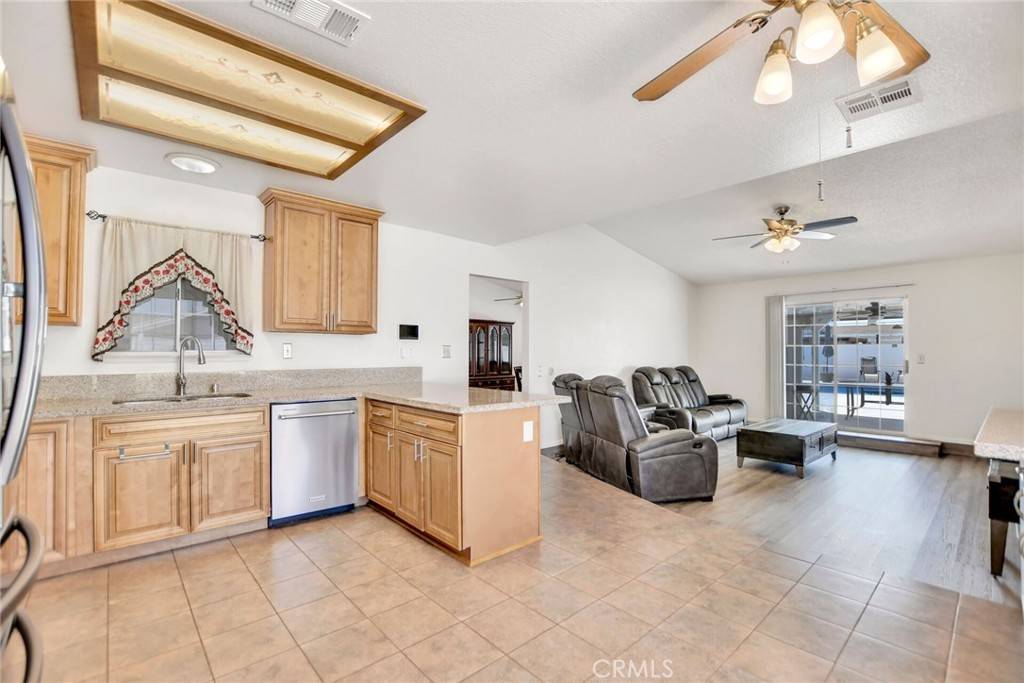 Victorville, CA 92395,12820 1st AVE