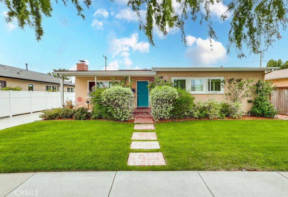 2721 Faust AVE, Long Beach, CA 90815