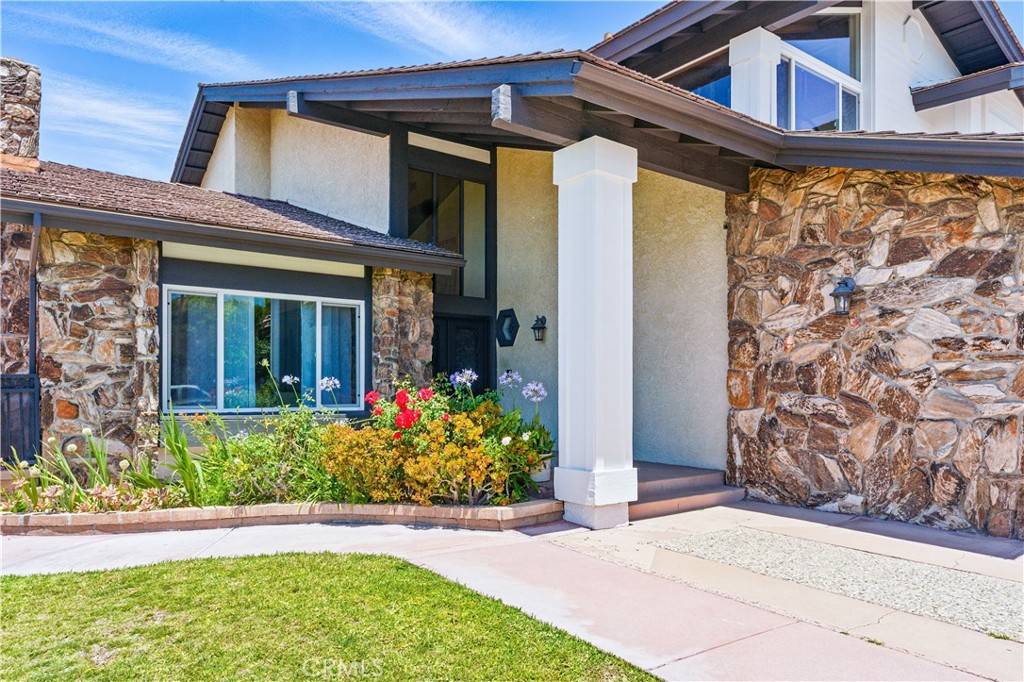 Orange, CA 92867,2223 E Vista Mesa WAY