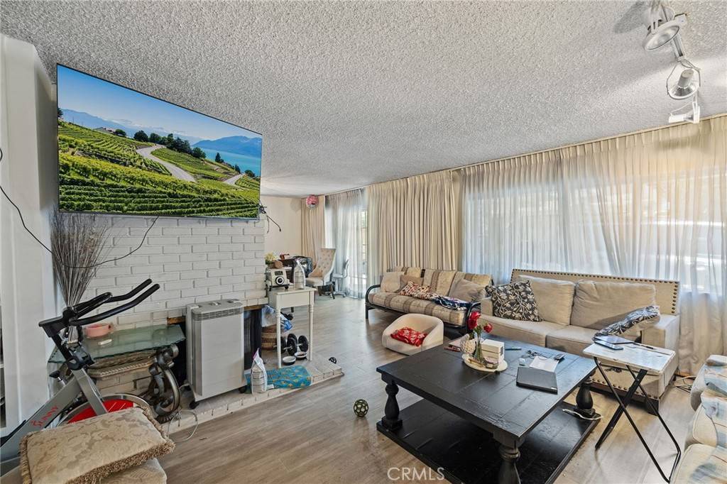 North Hills, CA 91343,10139 Hayvenhurst AVE