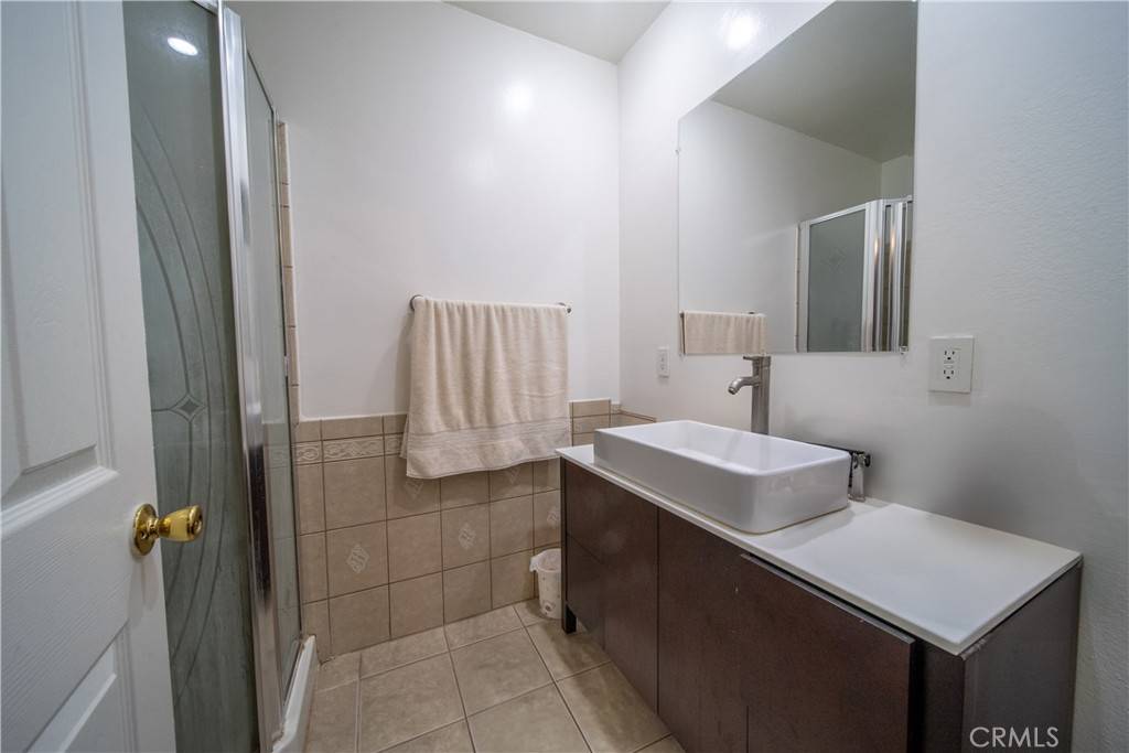 Downey, CA 90241,7033 Stewart And Gray RD #6