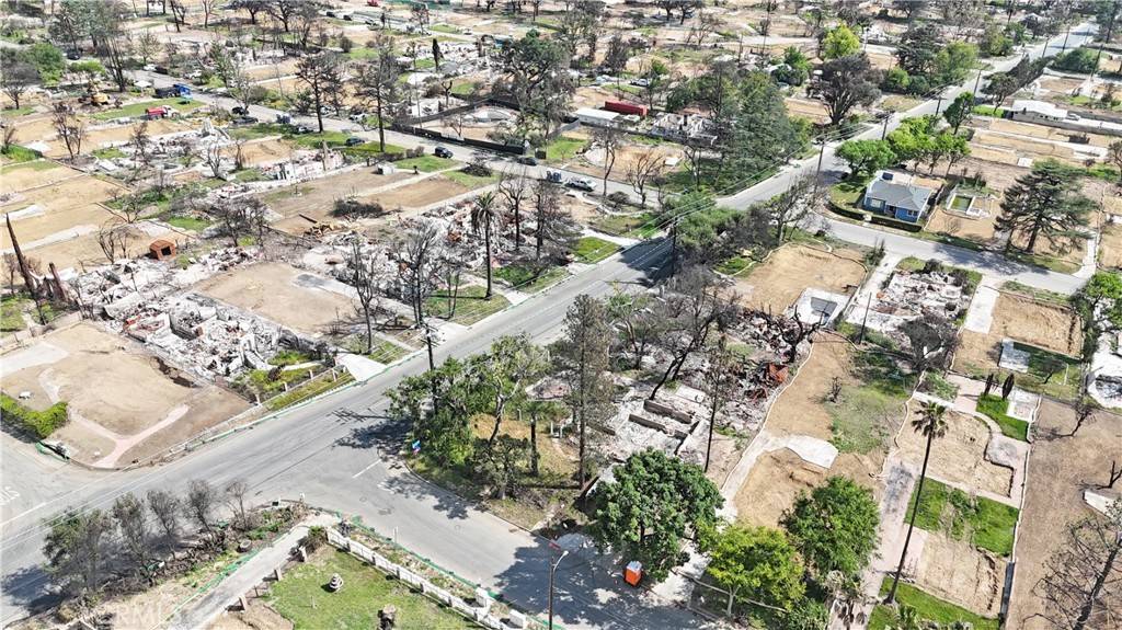 Altadena, CA 91001,344 E Las Flores DR