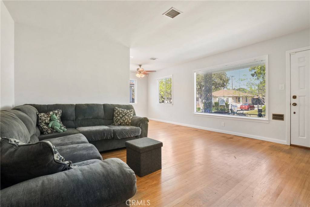 Lakewood, CA 90713,4729 Albury AVE