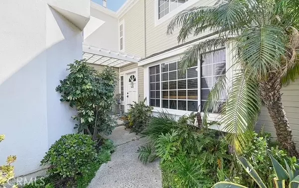 Mission Viejo, CA 92691,21091 Redwood LN