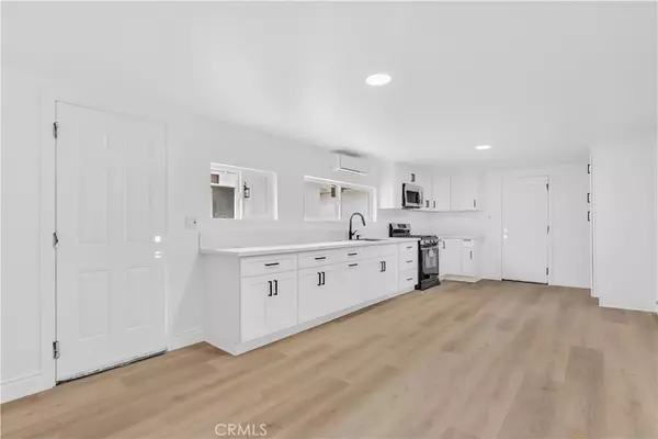 Riverside, CA 92504,7307 Diamond ST