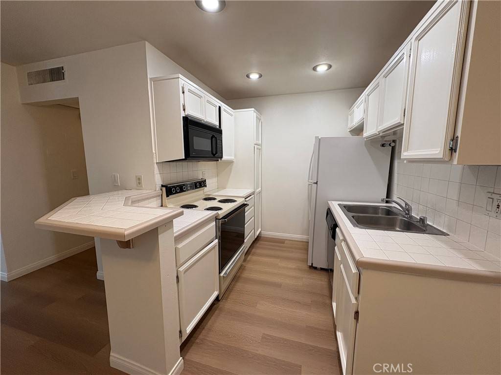 Long Beach, CA 90814,436 N Bellflower BLVD #118
