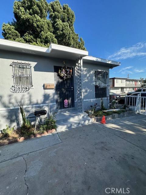 Long Beach, CA 90805,309 E Louise ST
