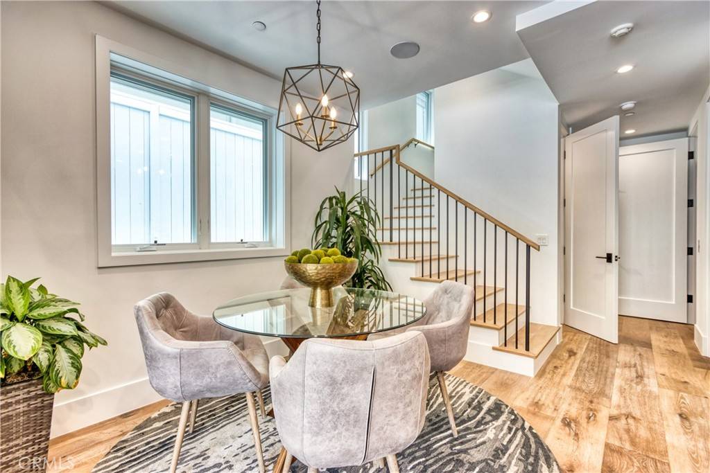 Corona Del Mar, CA 92625,505 Poppy AVE
