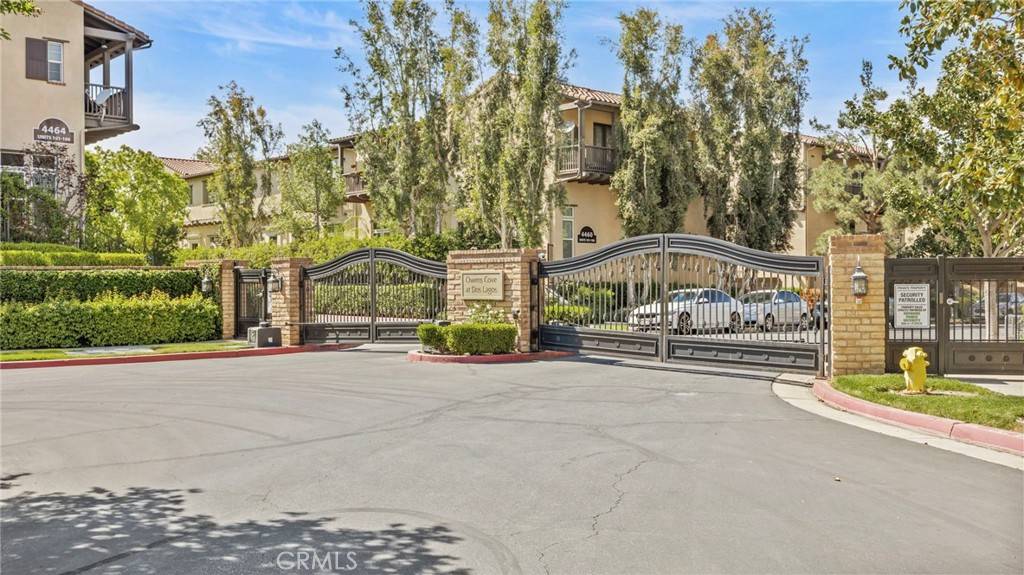 Corona, CA 92883,4436 OWENS #105