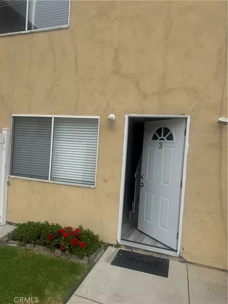 4302 Howard #3, Los Alamitos, CA 90720