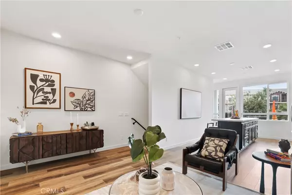 Stanton, CA 90680,43 Bigsby DR