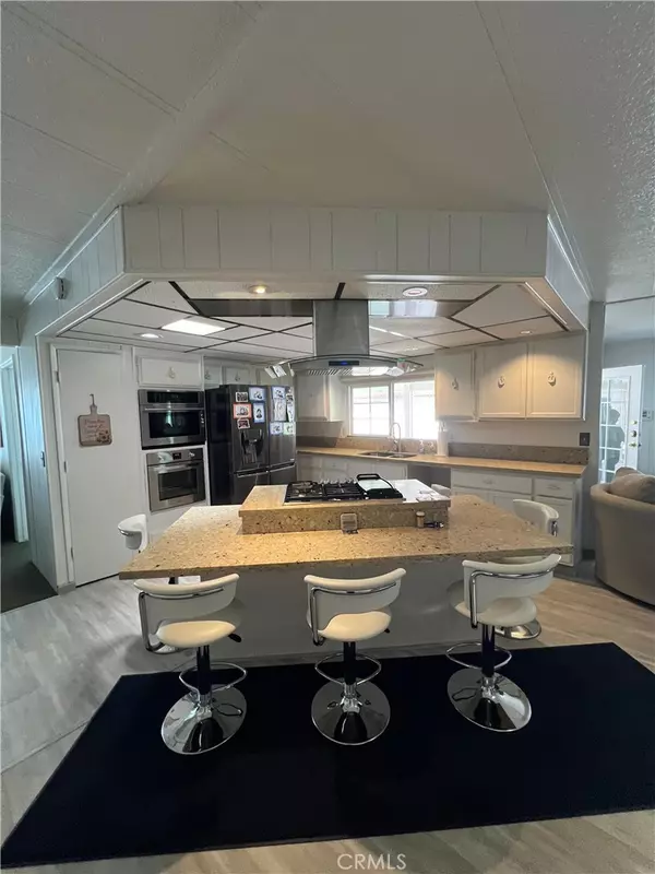 Anaheim, CA 92801,1919 W Coronet AVE #143