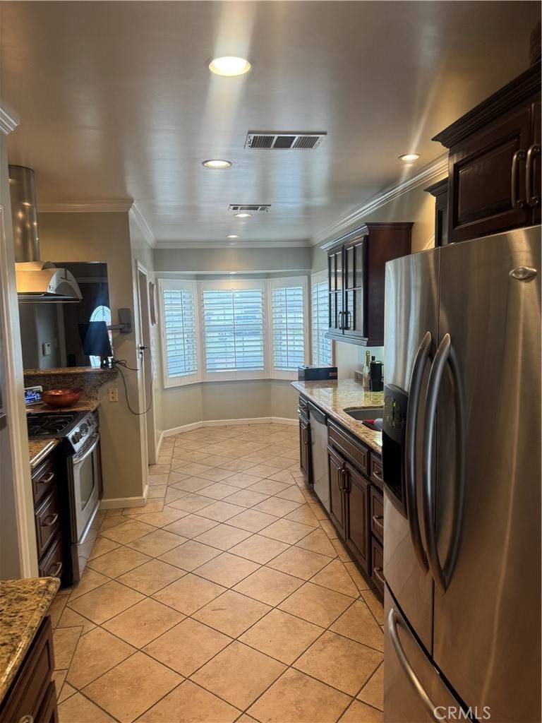Bellflower, CA 90706,9646 Maple ST