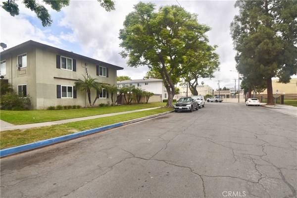 Anaheim, CA 92804,2245 W Vancouver DR