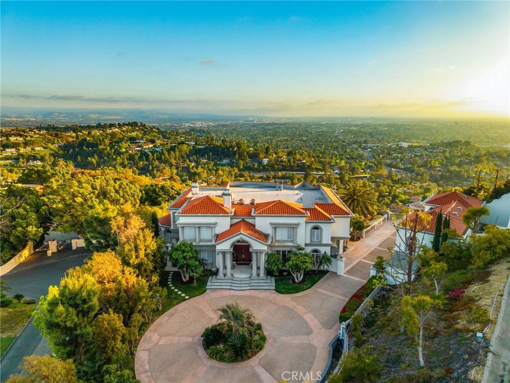 North Tustin, CA 92705,10219 Sunrise LN
