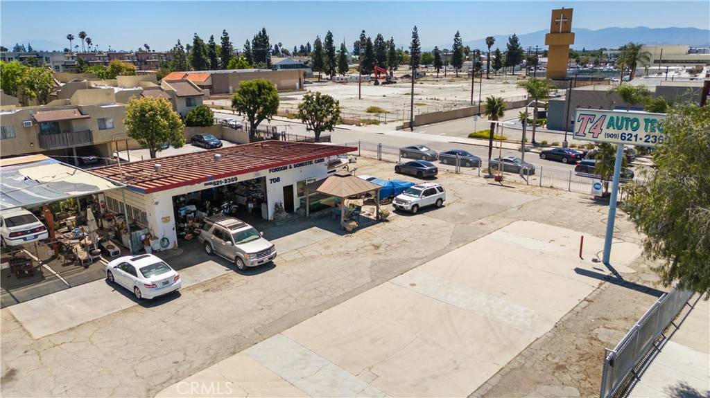 Pomona, CA 91767,700 Indian Hill BLVD