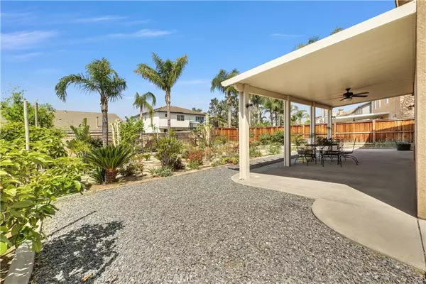 Eastvale, CA 91752,6981 Rivertrails DR