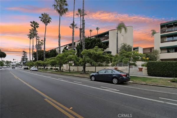 6455 La Jolla BLVD #206, La Jolla, CA 92037