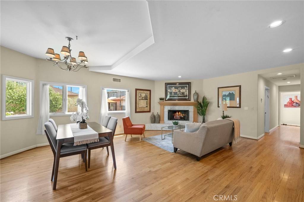 Long Beach, CA 90803,5894 E Appian WAY