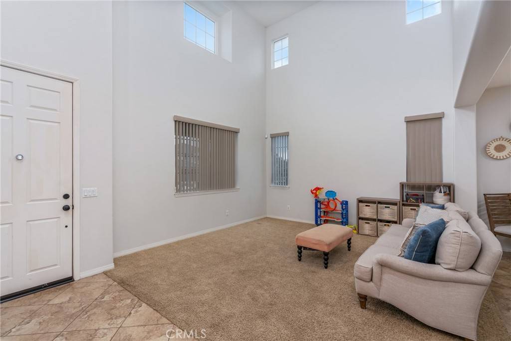 Eastvale, CA 92880,8111 Finch ST