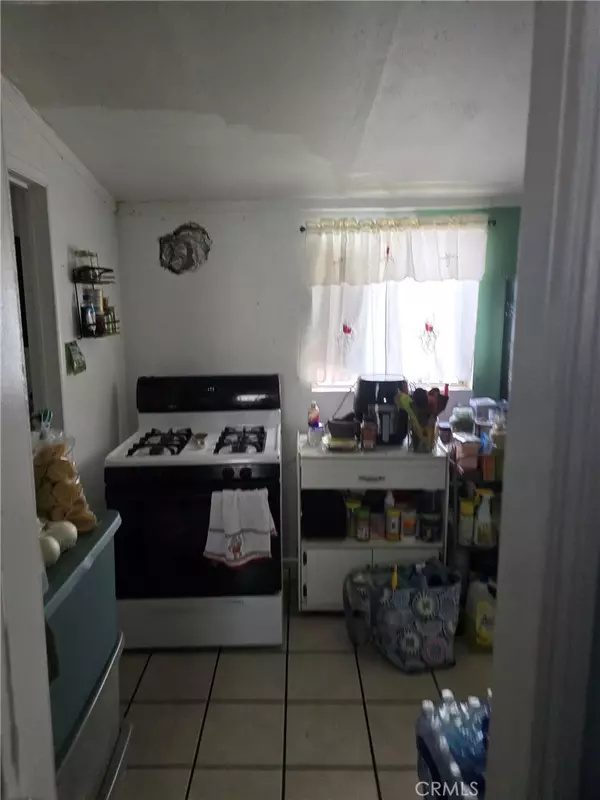 Los Angeles, CA 90023,4391 Triggs ST