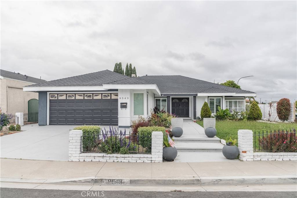 9543 Andover CIR, Fountain Valley, CA 92708