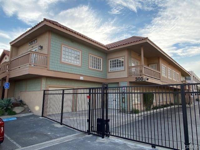 300 N TUSTIN #200, Santa Ana, CA 92705