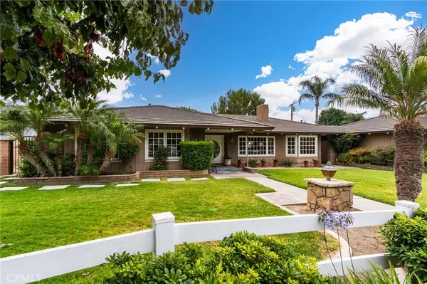 Yorba Linda, CA 92886,5802 Lakehaven WAY