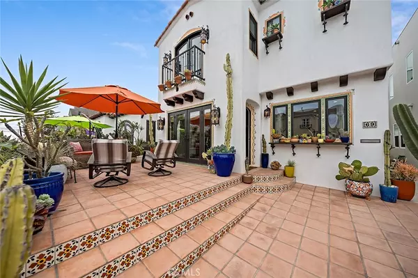 Long Beach, CA 90803,69 Santa Ana AVE
