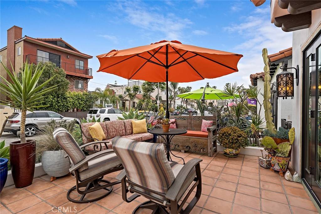 Long Beach, CA 90803,69 Santa Ana AVE