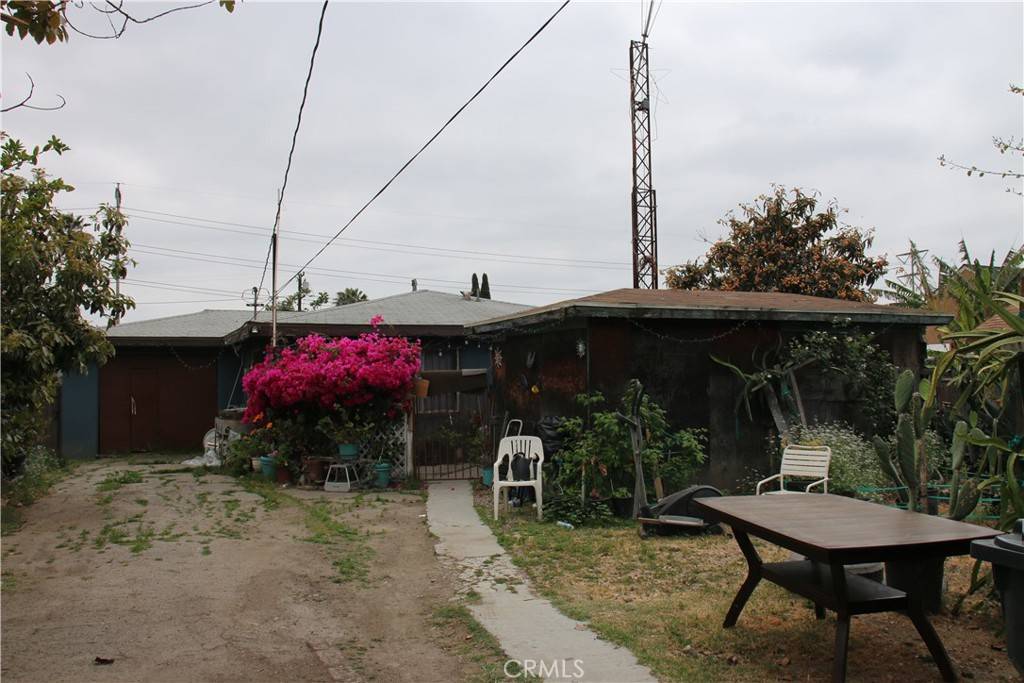 Santa Ana, CA 92707,634 E Central AVE