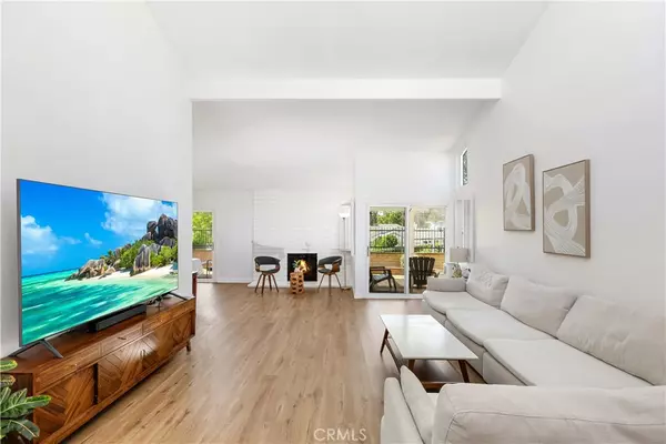 Lake Forest, CA 92630,24756 Sunset LN