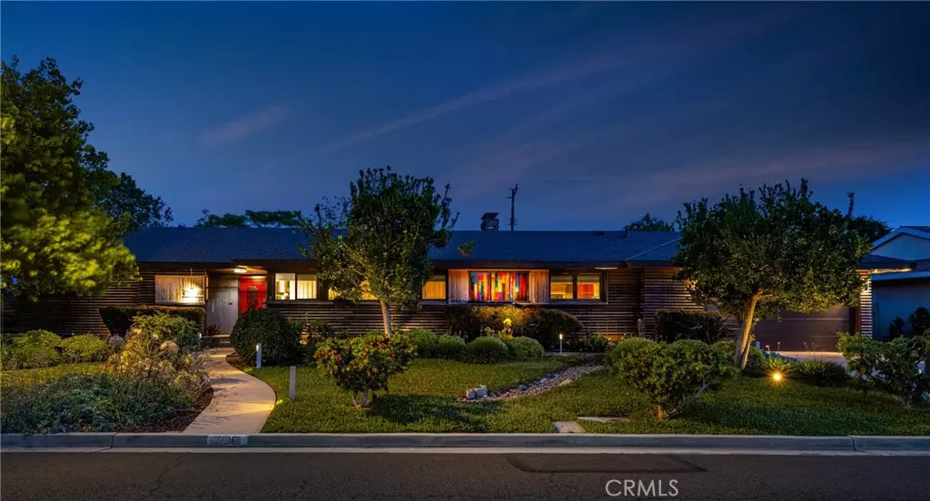 Anaheim, CA 92805,1006 W Pioneer DR